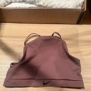Nike - Women's Indy Seamless Ribbed Sports Bra